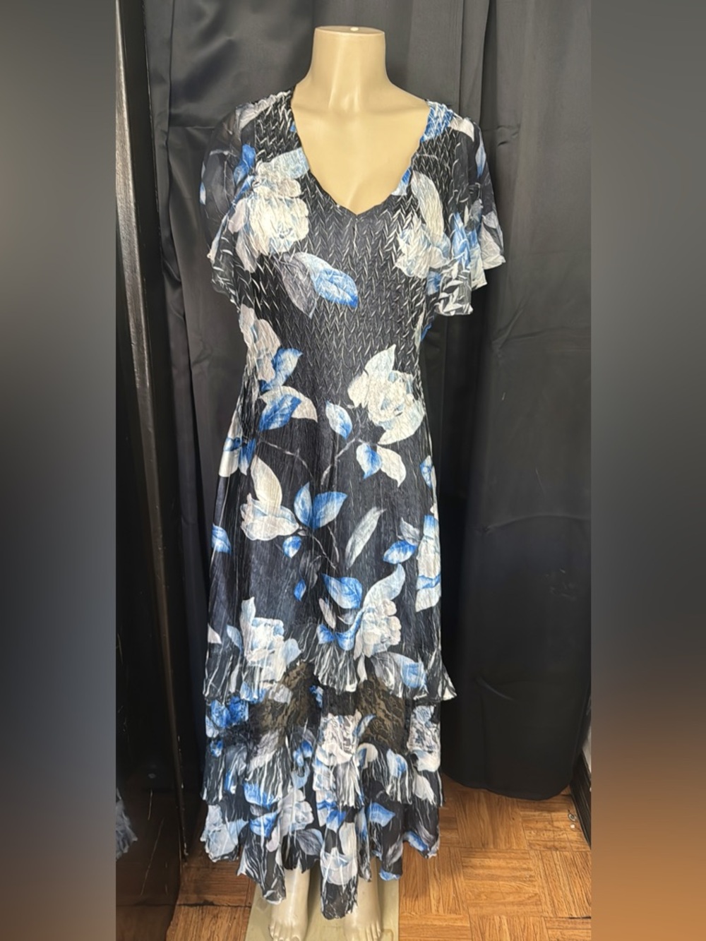 Komarov Black Blue White Floral Ruffled V-Neck Dress